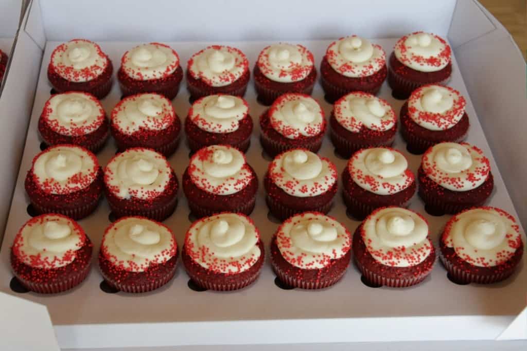 Red Velvet Cupcakes - Living on Cookies