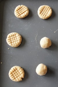 Soft Peanut Butter Cookies ~ Living on Cookies