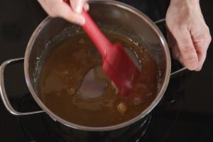 How to Make Caramel Sauce ~ Living on Cookies