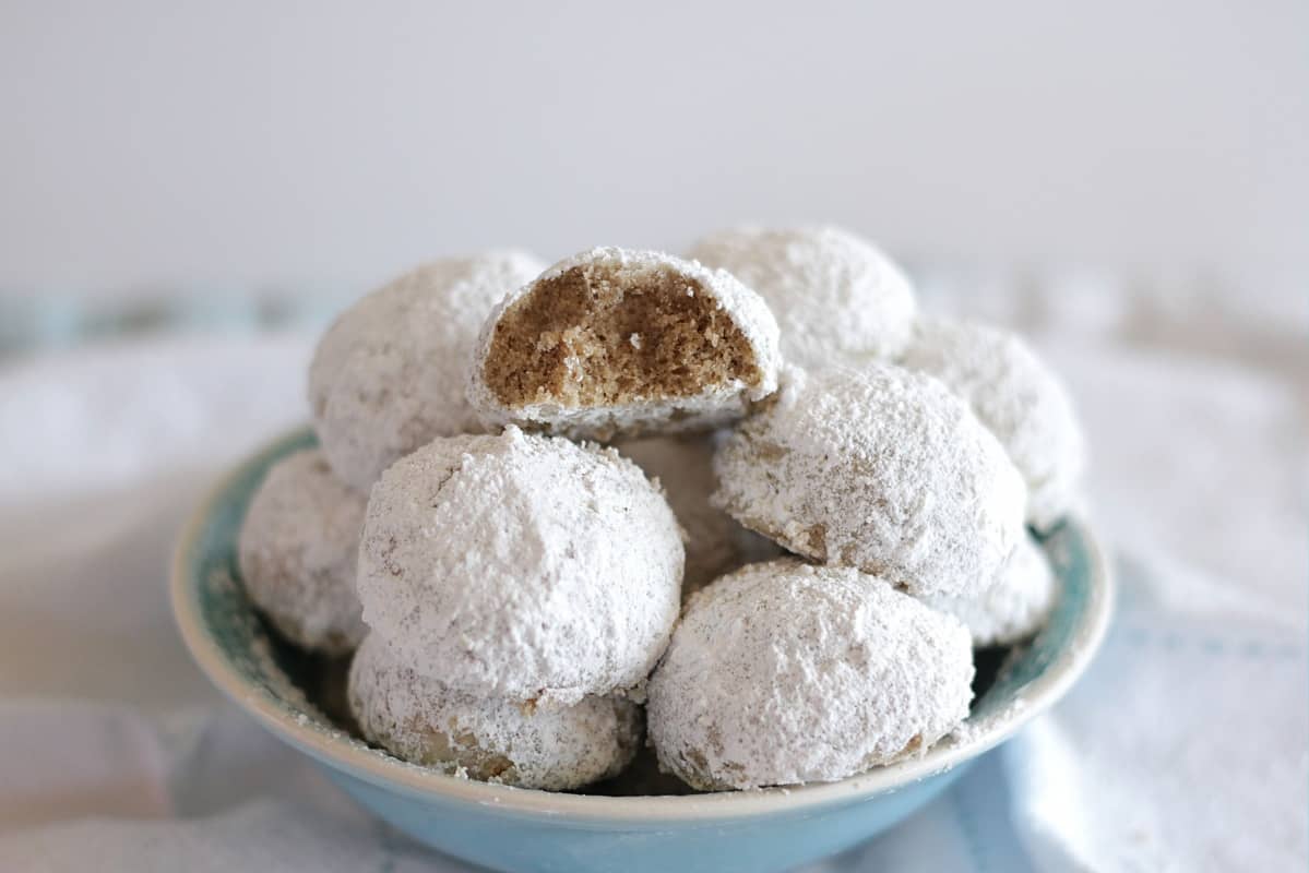 Chai Schneebälle ~ Living on Cookies