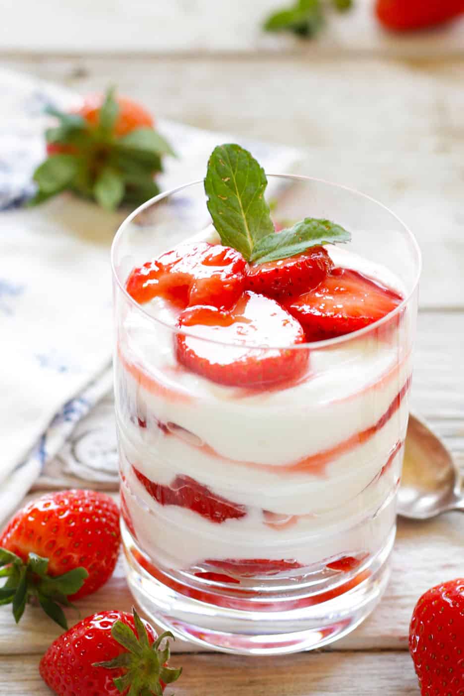Topfen Cream (Quark Cream) with Strawberries - Living on Cookies