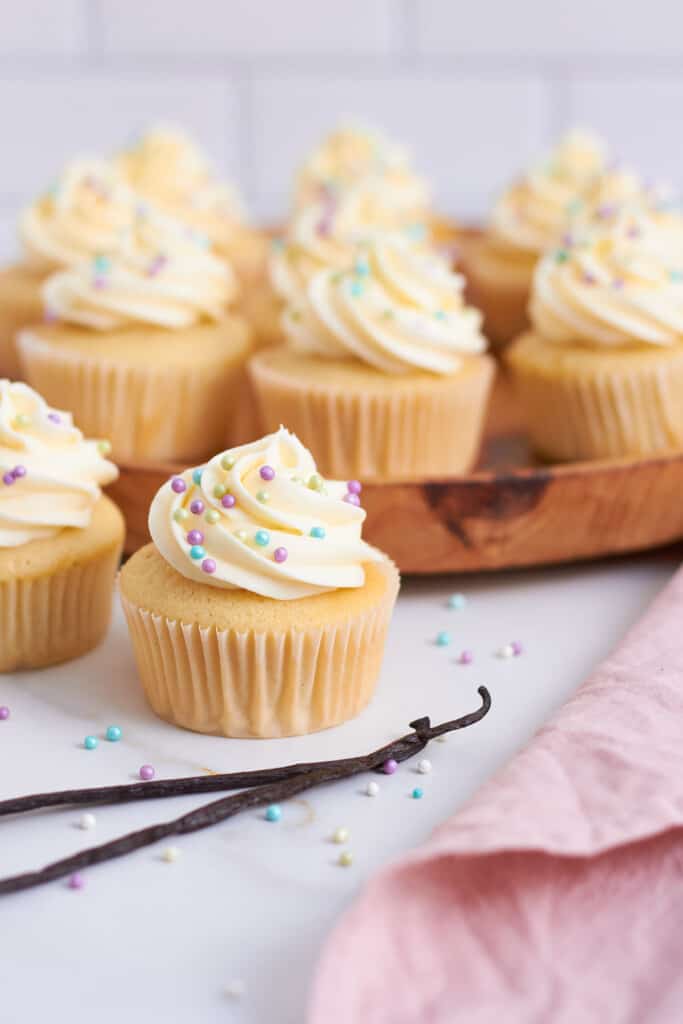 Perfect American Vanilla Cupcakes - Living on Cookies